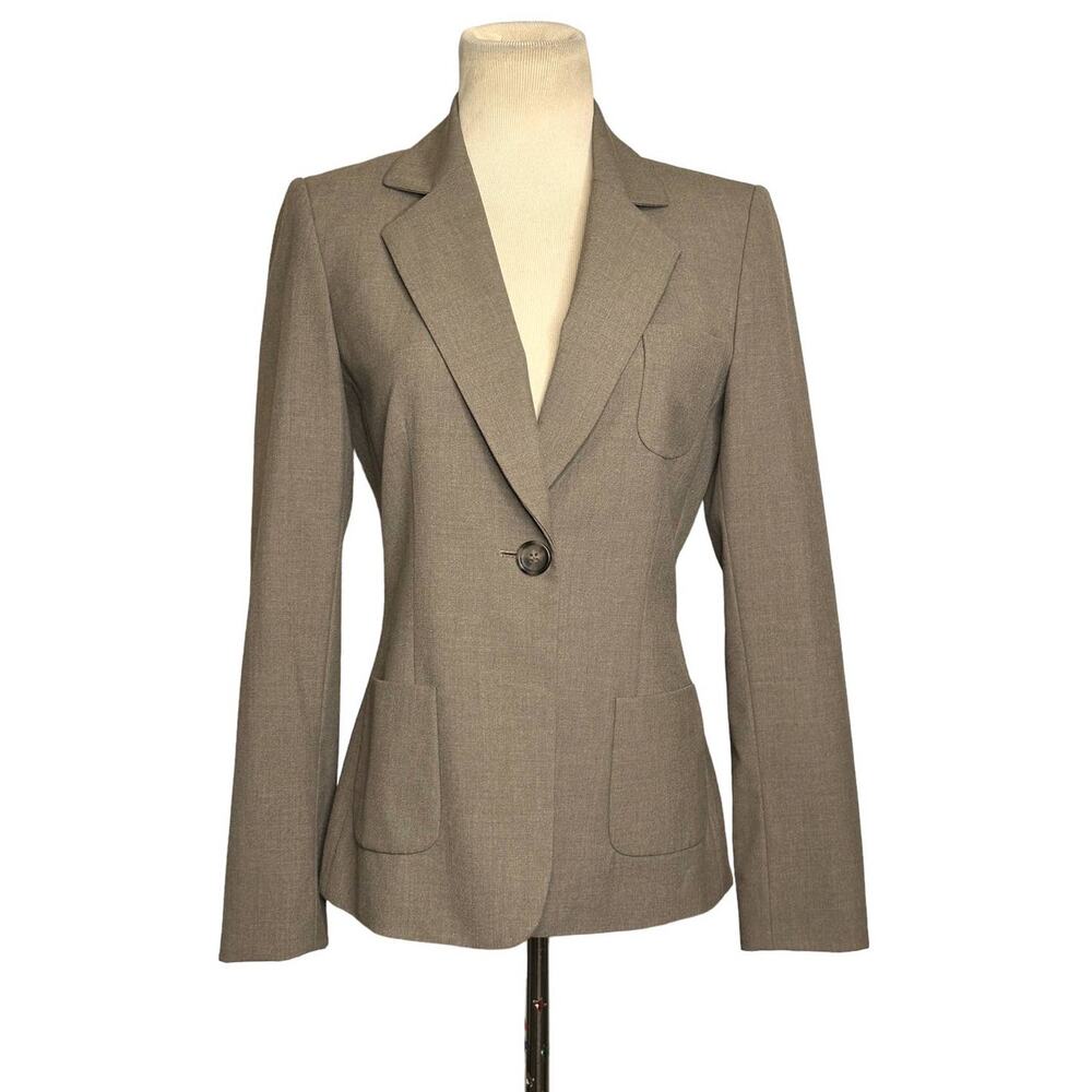 Tahari brown one button lined blazer size 2